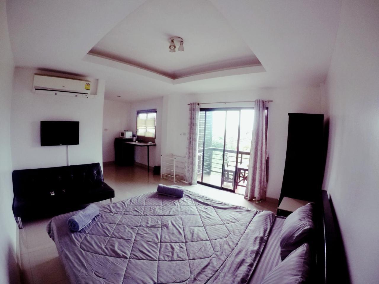 French Connection Hotel Pattaya Bilik gambar